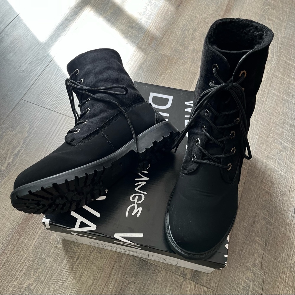 WILD DIVA⚡️Faux Suede Lace Up Combat Boots_Size 7.5